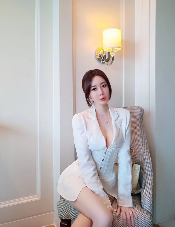 纽约预约高端模特